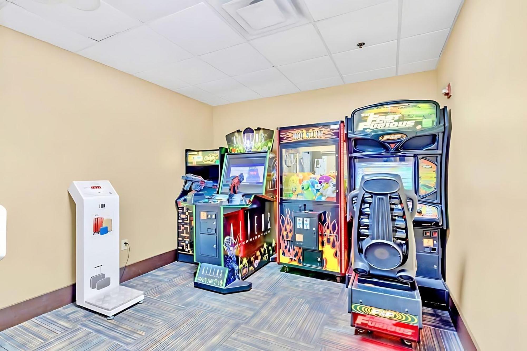 1Br Apartment Near Disney W Pool Hot Tub Arcade Orlando Dış mekan fotoğraf